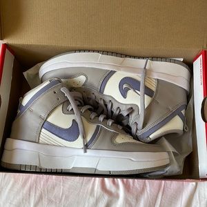 NEW WITH BOX Nike Womens Dunk High Sail/Iron Purple-College Grey 7.5